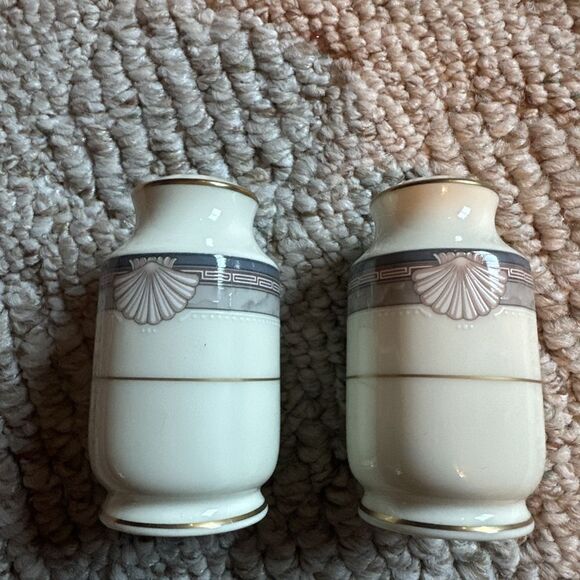 Vintage Noritake Stanford Court‎ Salt Pepper Shaker - Fine China - Japan - Picture 1 of 5